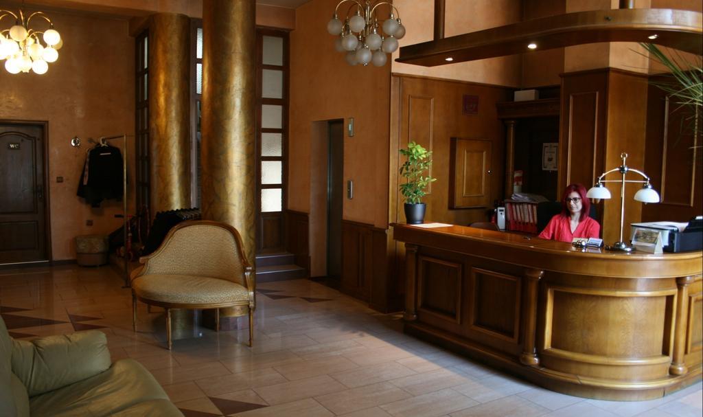 Hotel Nicol Plovdiv Extérieur photo