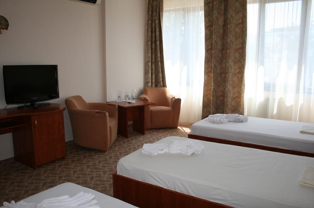 Hotel Nicol Plovdiv Extérieur photo